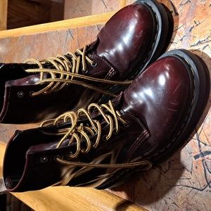 Dr Martens Vegan Blood red boots